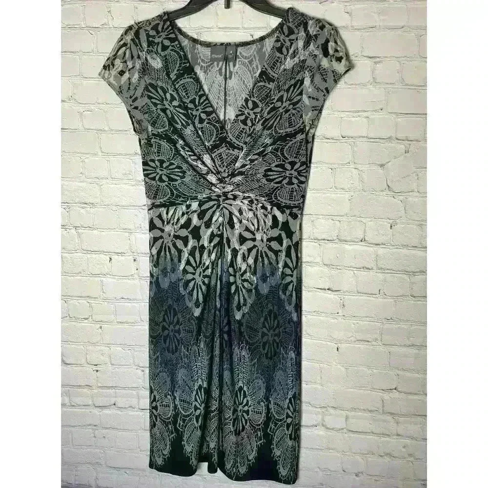 Muse Womens Size 4 V- Neck Twist Front Stretch, Multicolor Knee Length Dress